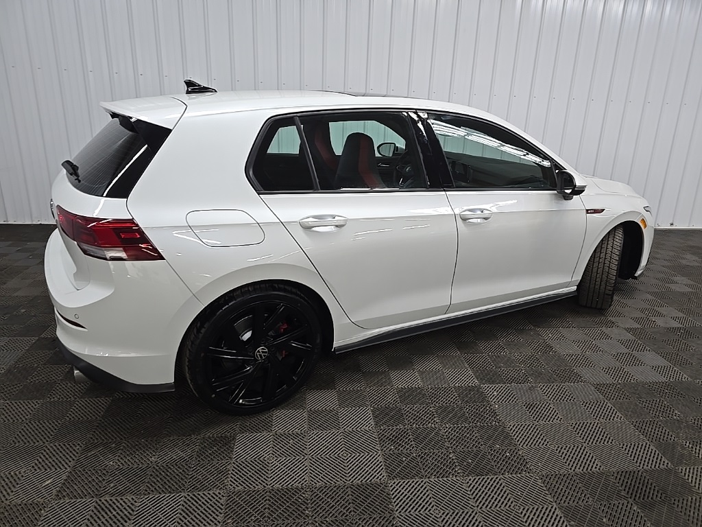 2022 Volkswagen Golf GTI SE photo 3