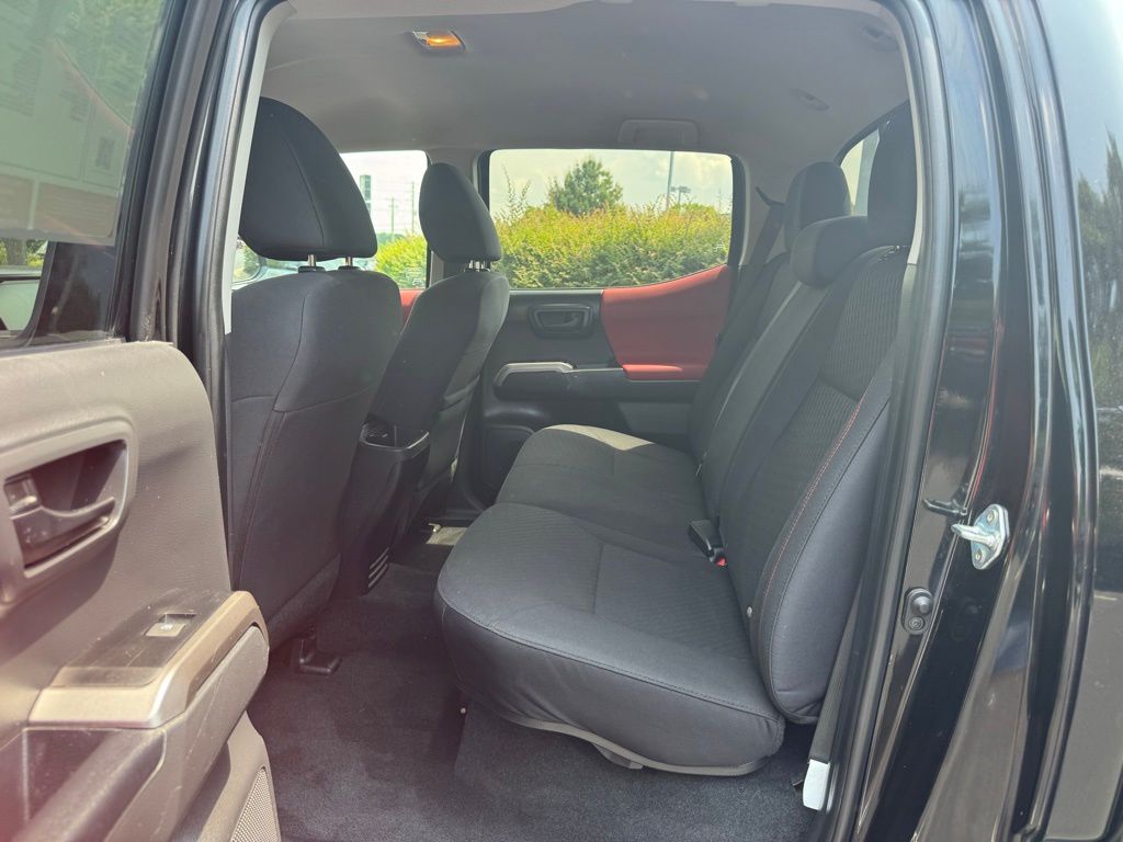 2023 Toyota Tacoma 4x4 TRD Off-Road photo 12