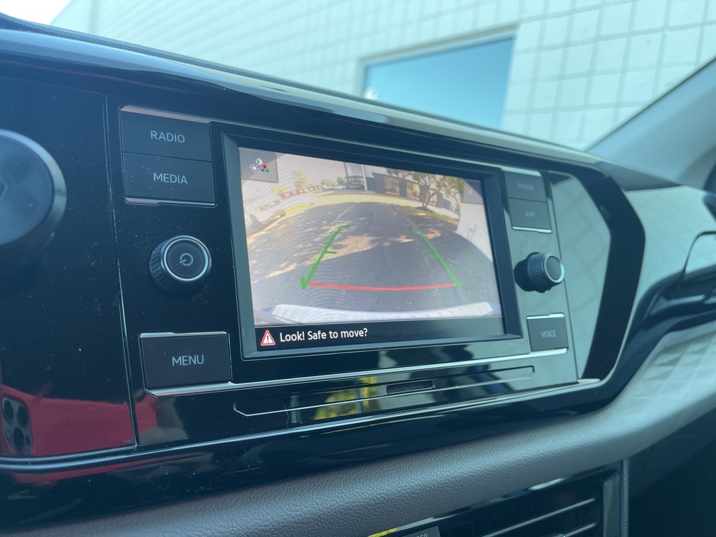 2023 Volkswagen Taos S photo 4