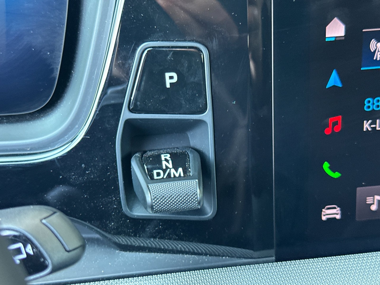 2025 Porsche Cayenne photo 20