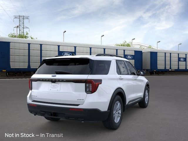2025 Ford Explorer photo 8