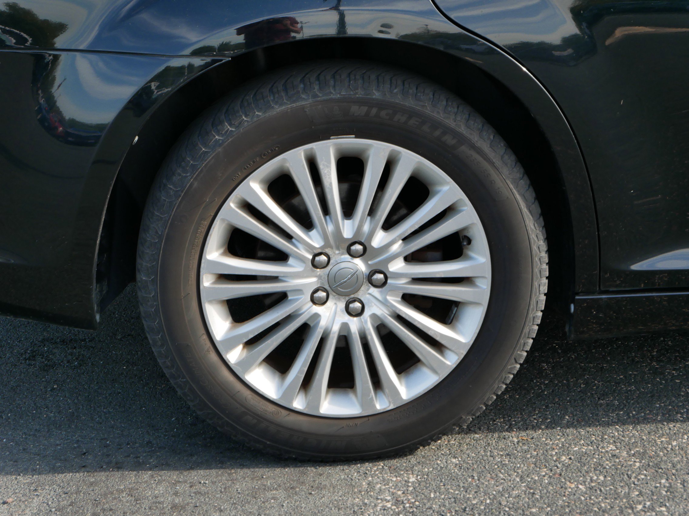 2013 Chrysler 300 photo 4