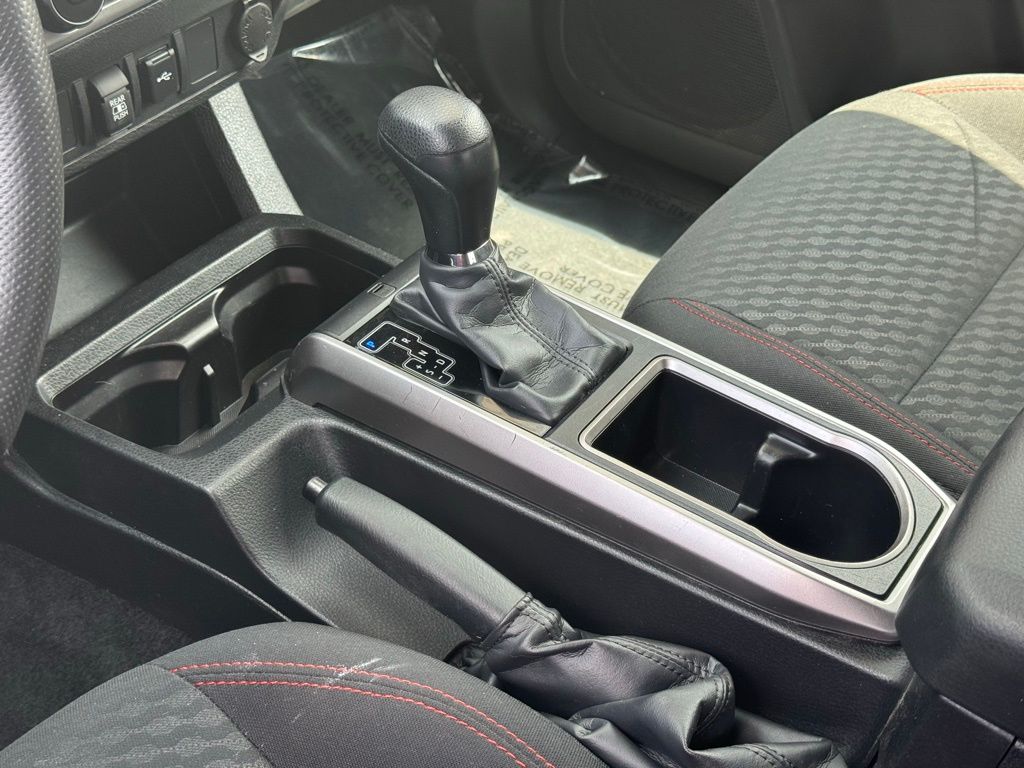 2023 Toyota Tacoma 4x4 TRD Off-Road photo 21