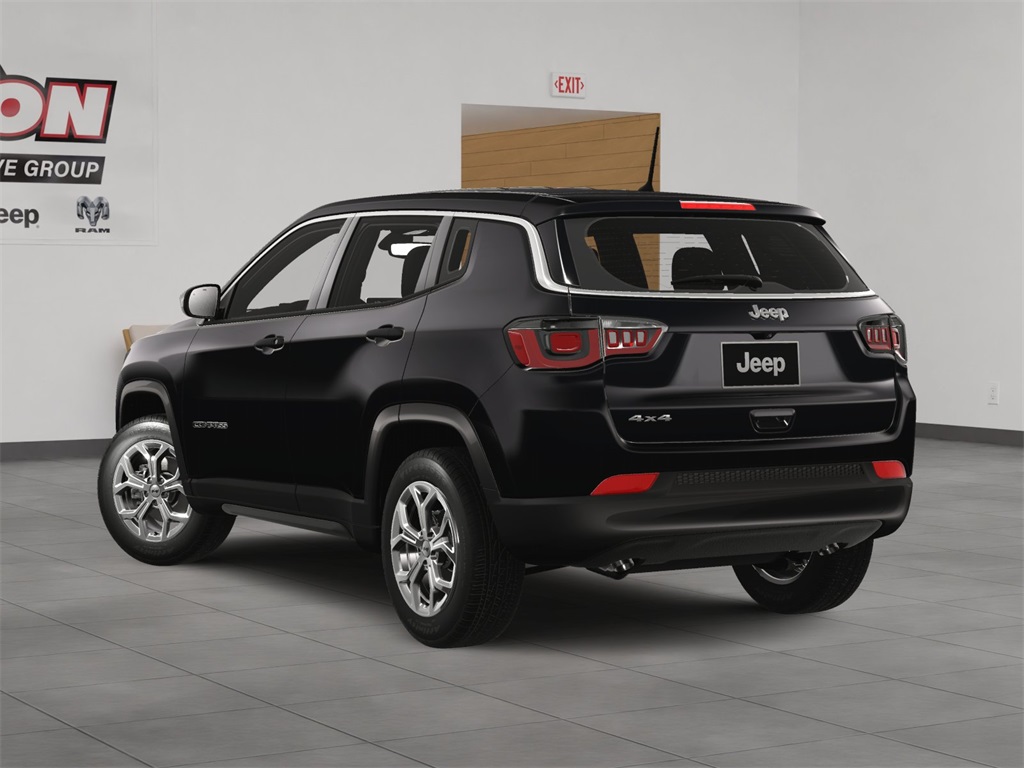 2025 Jeep Compass Sport photo 4