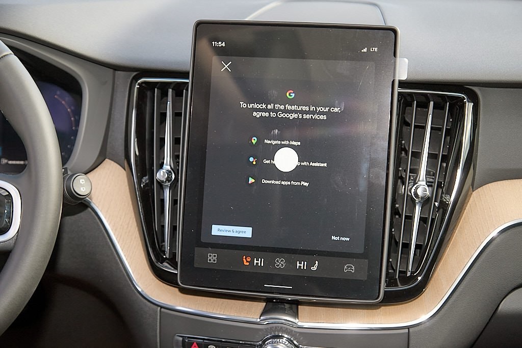 2026 VOLVO XC60 - Image 25