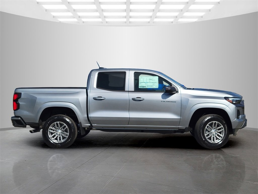 2025 Chevrolet Colorado Work Truck LT photo 4