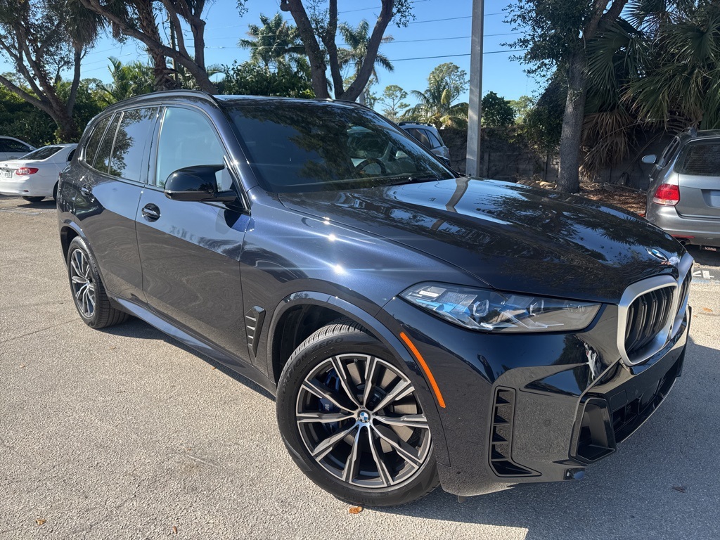 2025 BMW X5 M60i's photo