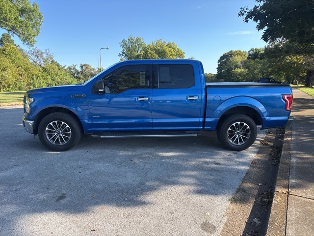 2015 Ford F-150 XLT photo 3