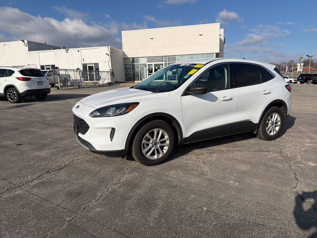 2022 Ford Escape SE's photo