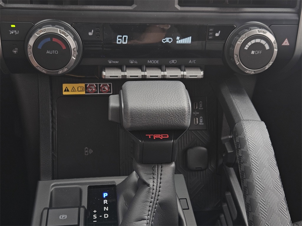 2025 Toyota 4Runner TRD Off-Road photo 14
