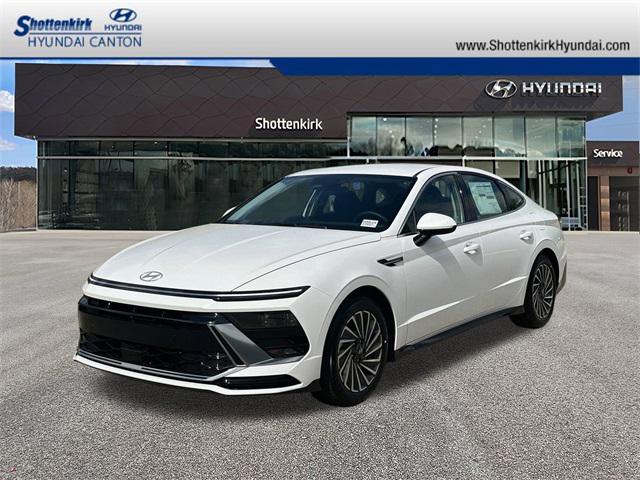 2025 Hyundai Sonata Hybrid SEL's photo