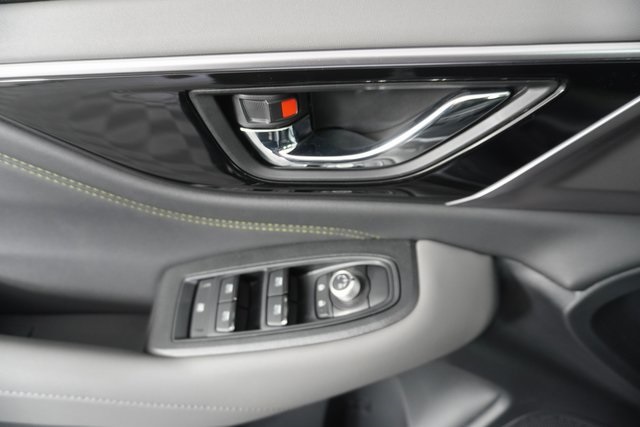 2025 Subaru Outback Onyx Edition XT photo 8