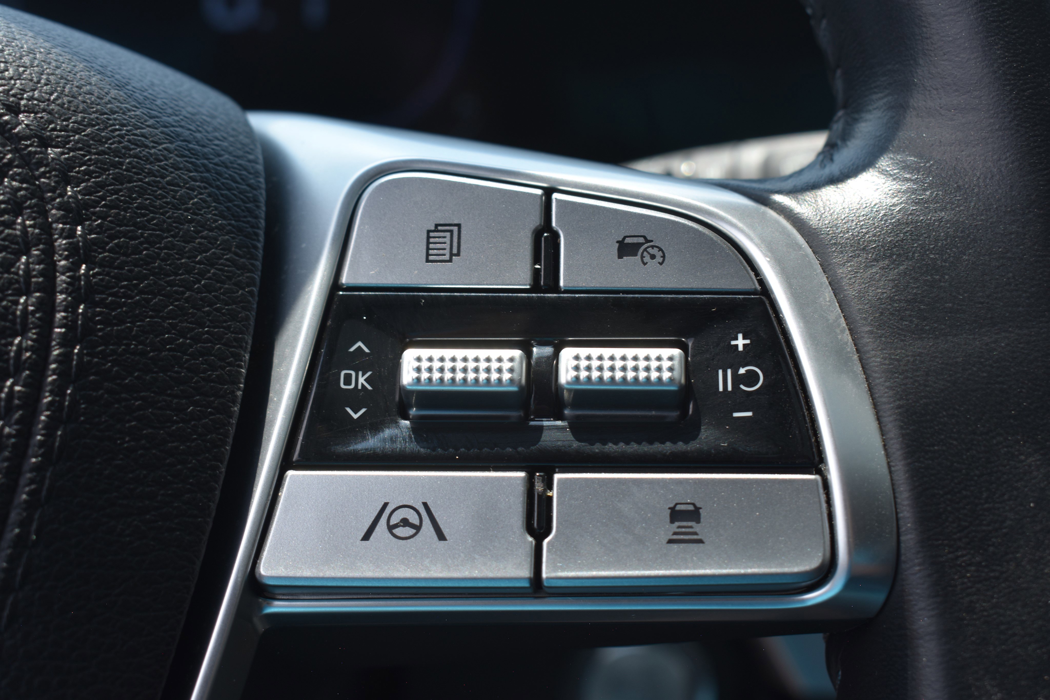 2023 Kia Telluride EX photo 8