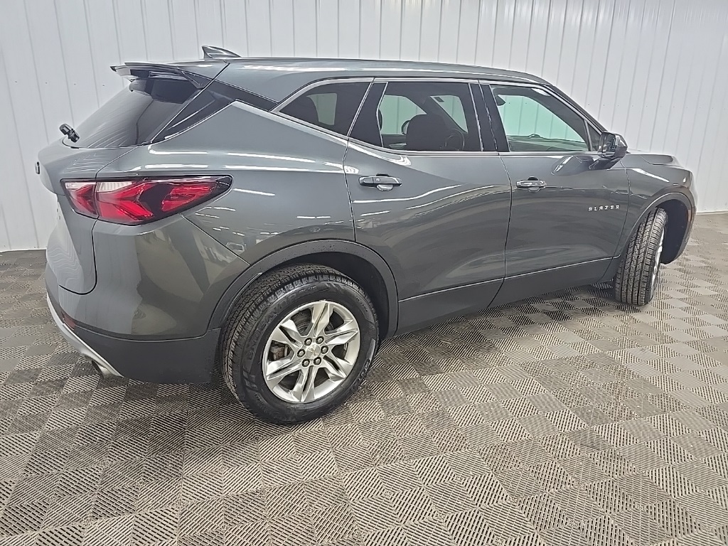 2019 Chevrolet Blazer Base photo 2