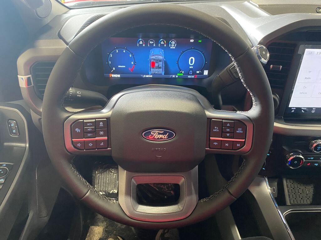 2025 Ford F-150 XLT photo 8
