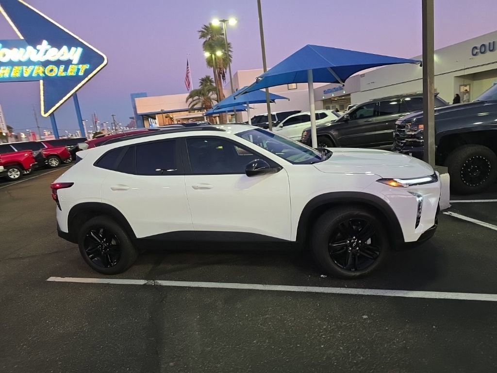 2025 Chevrolet Trax ACTIV photo 4