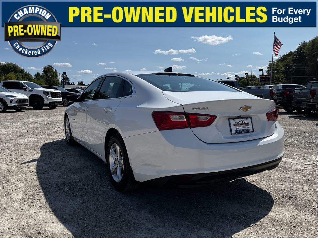 2021 Chevrolet Malibu LS photo 9