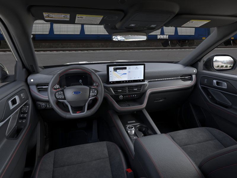 2025 Ford Explorer ST photo 7