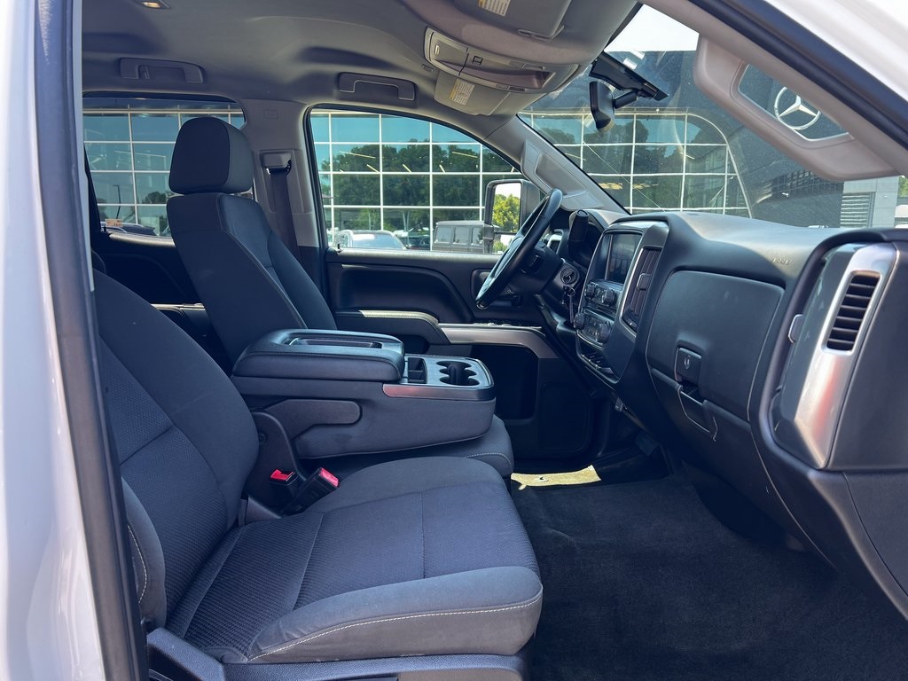 2017 Chevrolet Silverado 2500HD LT photo 16