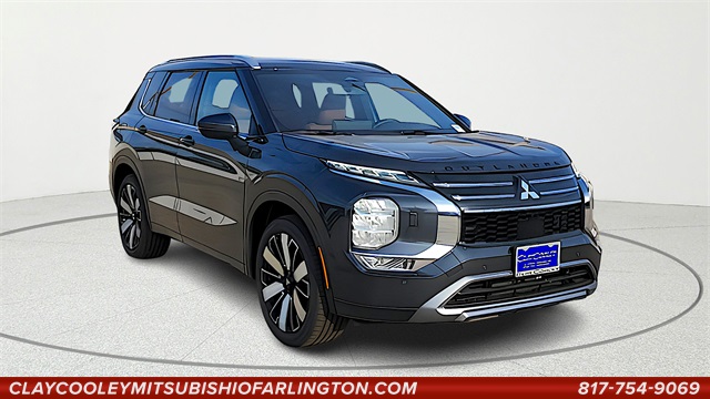 2025 Mitsubishi Outlander SEL's photo
