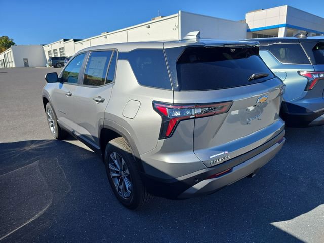 2026 Chevrolet Equinox LT photo 3