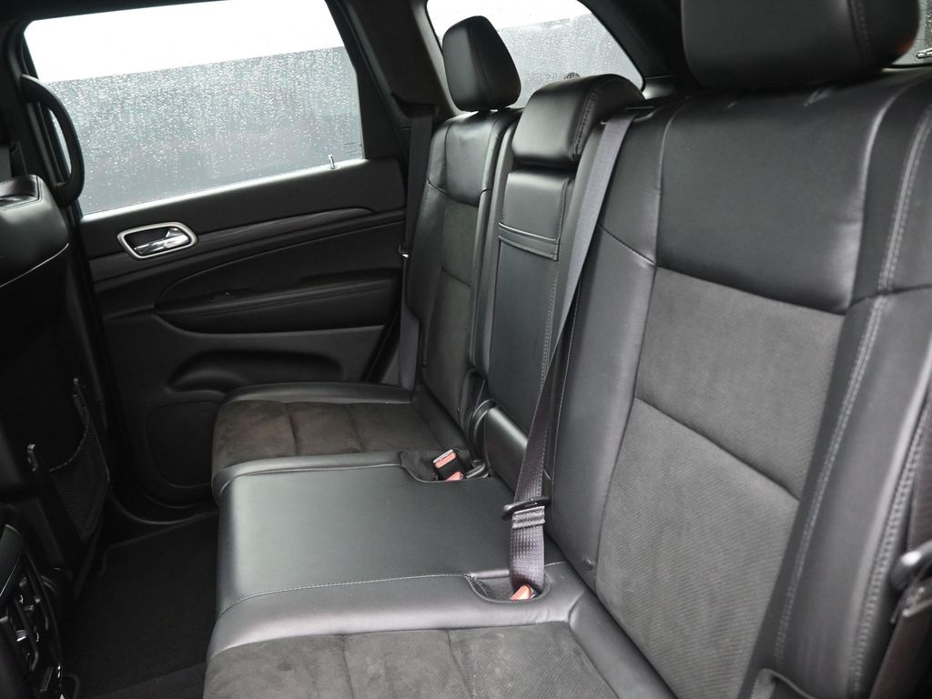 2019 Jeep Grand Cherokee Altitude photo 9
