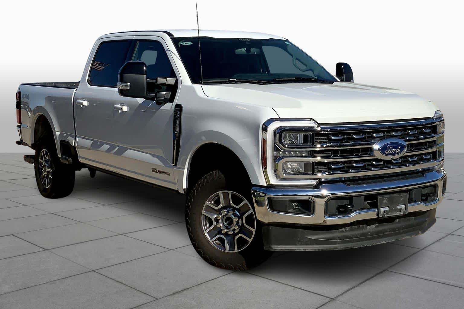 2024 Ford F-250 Lariat photo 2
