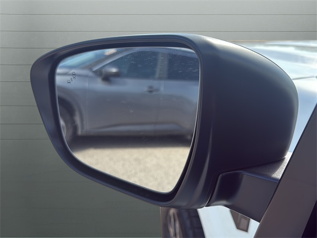 2026 Nissan Frontier Crew Cab SV photo 16