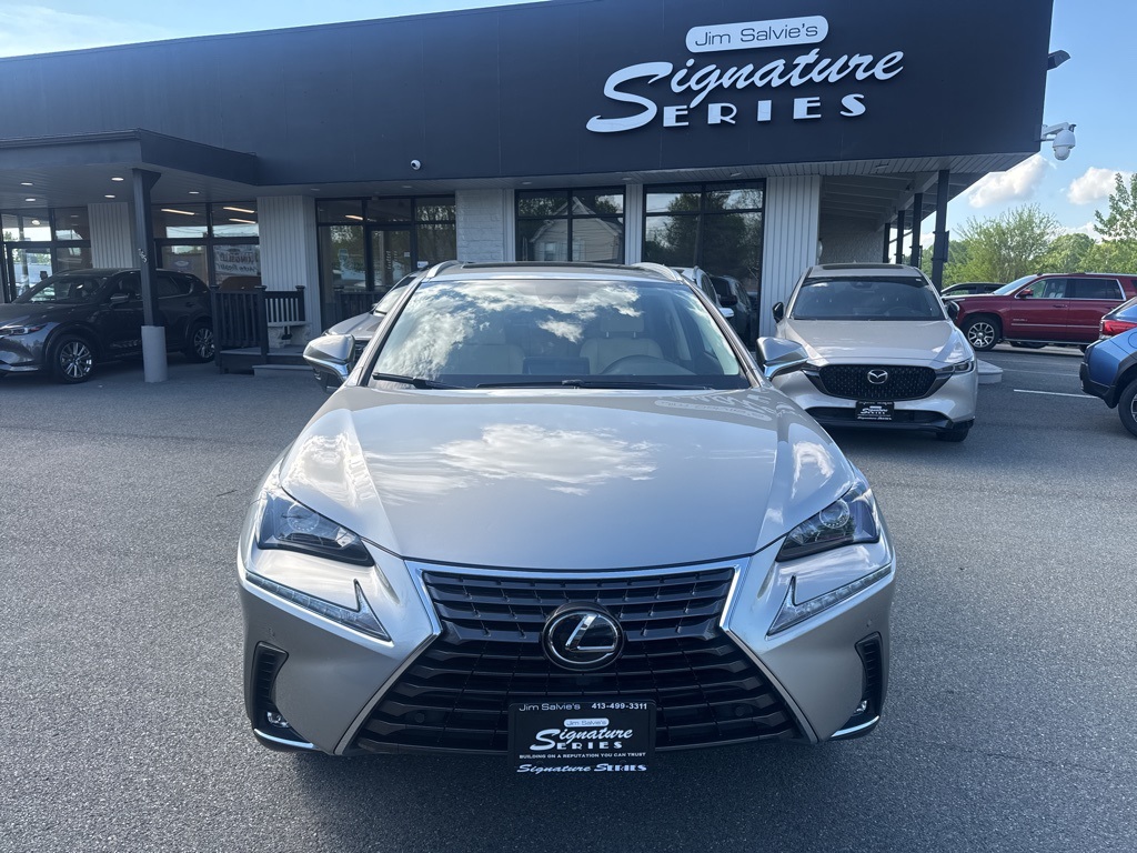 2020 Lexus NX 300 photo 2