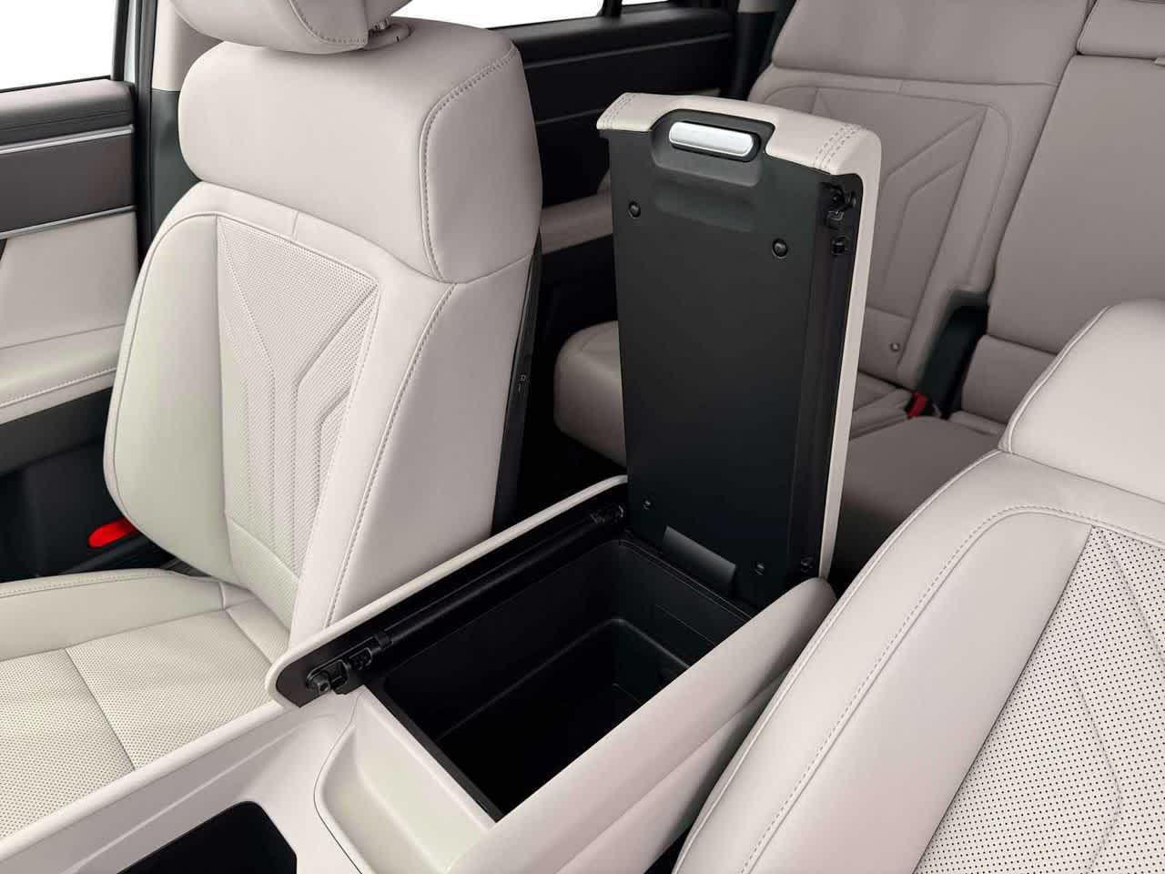 2026 Hyundai Santa Fe SEL photo 18