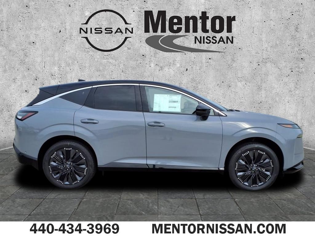 2025 Nissan Murano Platinum photo 2