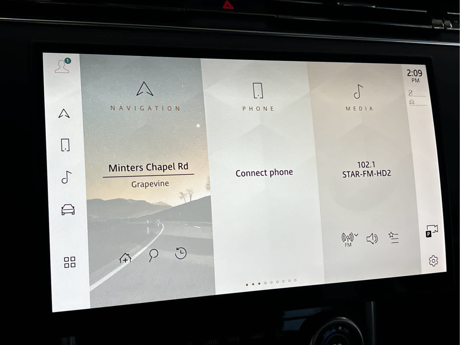 2023 Land Rover Range Rover SE photo 19