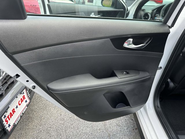 2024 Kia Forte GT-Line photo 10