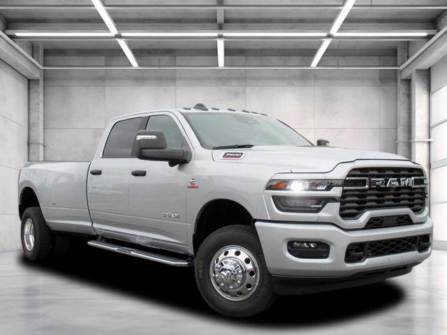 2026 RAM Ram 3500 Pickup Big Horn's photo