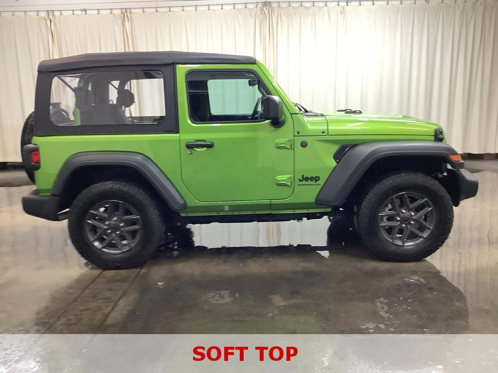 2025 Jeep Wrangler Sport photo 4
