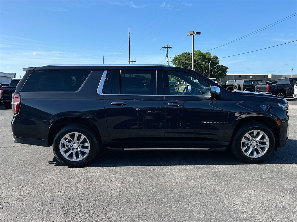 2023 Chevrolet Suburban Premier photo 8