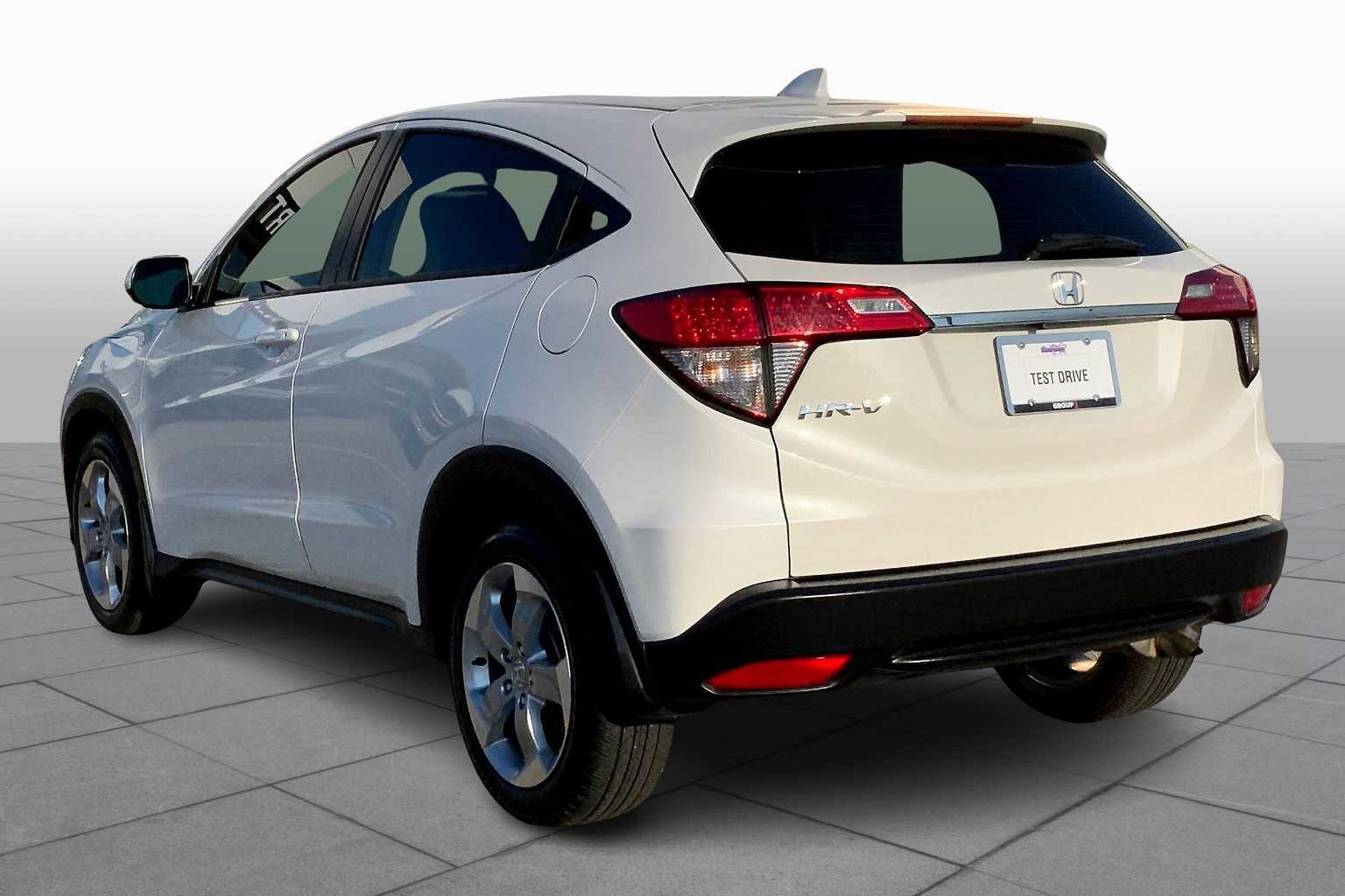 2022 Honda HR-V LX photo 11