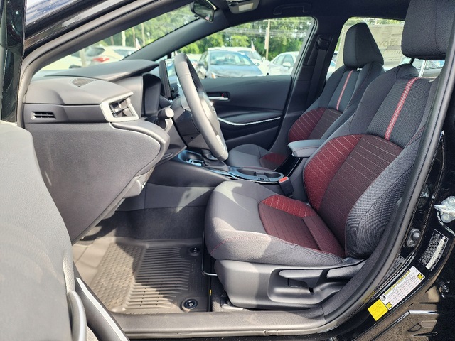 2025 Toyota Corolla SE photo 13