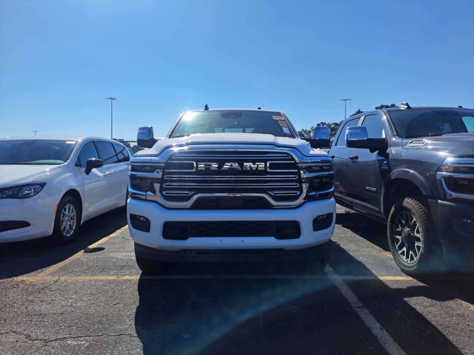 2025 Ram 2500 Laramie photo 2