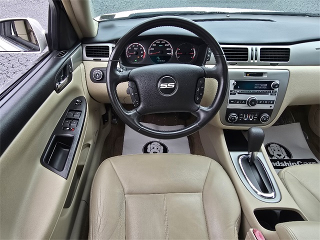 2009 Chevrolet Impala SS photo 3