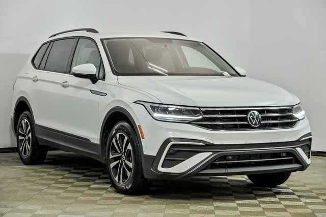 2022 Volkswagen Tiguan S's photo