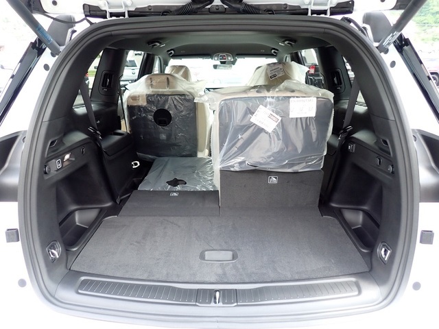 2025 Jeep Grand Cherokee Limited photo 4