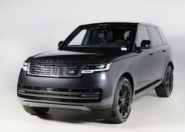 2026 Land Rover Range Rover SE's photo