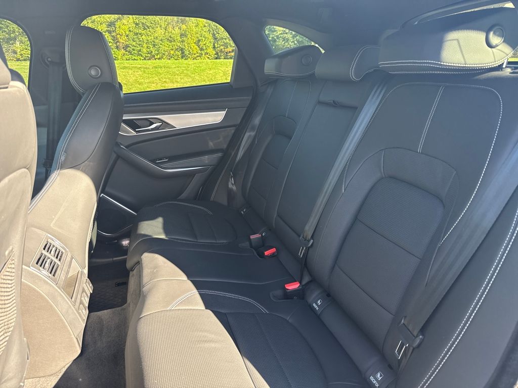 2024 Jaguar F-PACE P250 R-Dynamic S photo 14