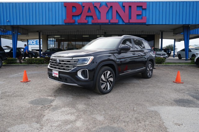 2024 Volkswagen Atlas SEL's photo