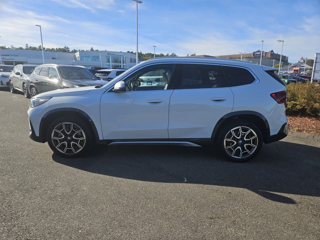 2023 Bmw X1 XDrive28i photo 3