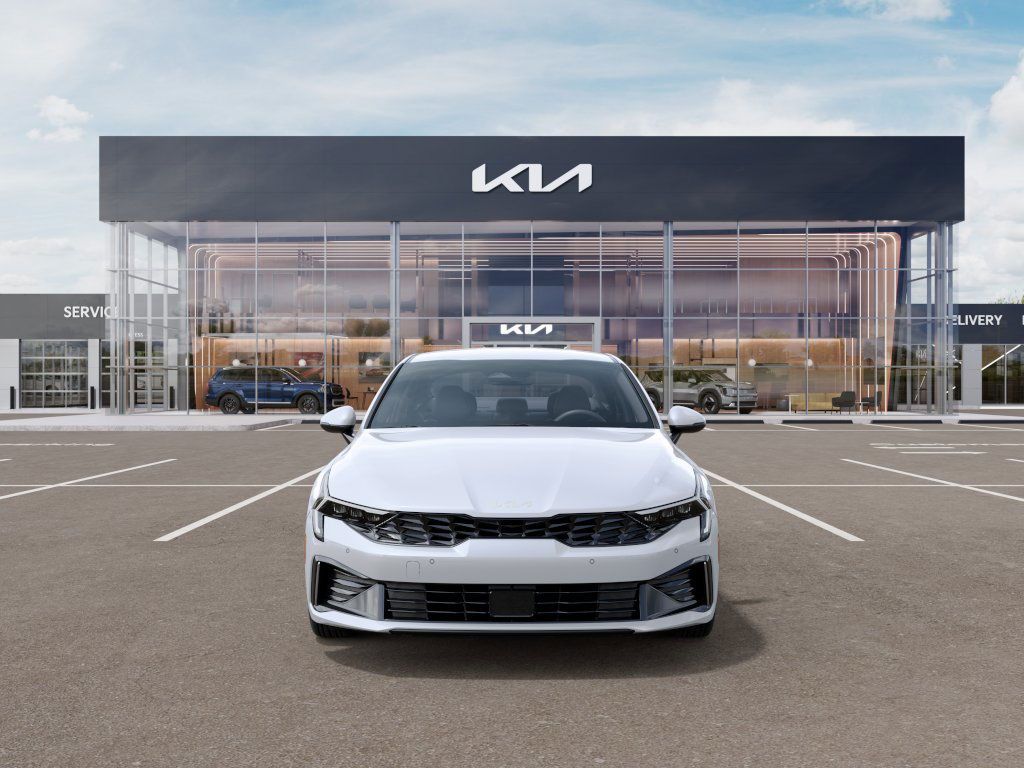 2025 Kia K5 LXS photo 2