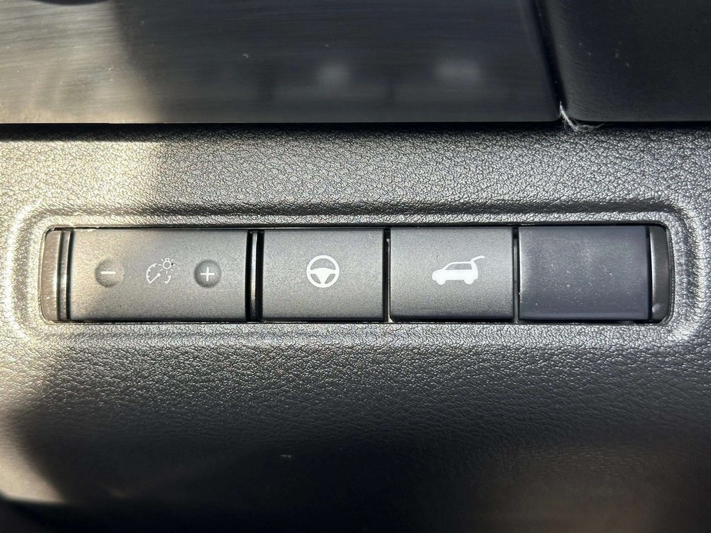 2024 Nissan Pathfinder SL photo 24