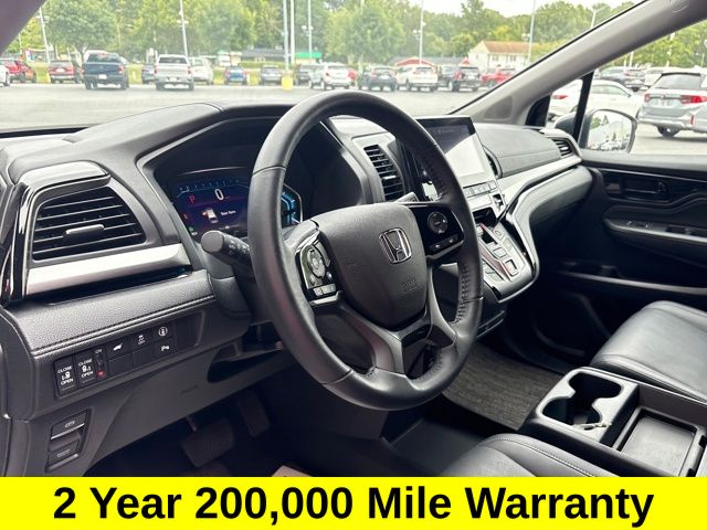 2023 Honda Odyssey Touring photo 4