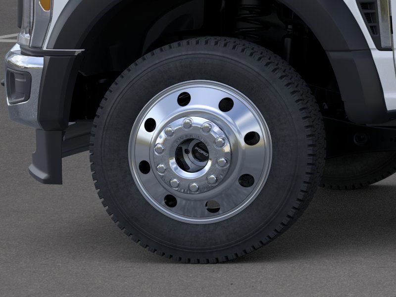 2025 Ford F-450 photo 17